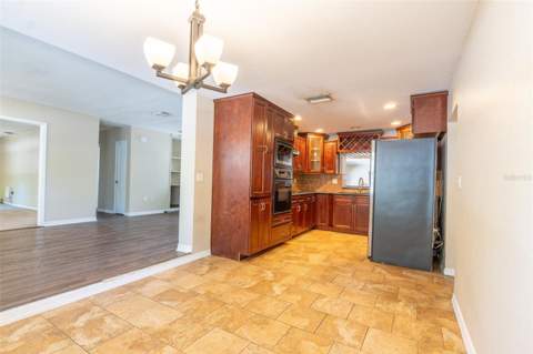 4416 W Anita Boulevard, Tampa FL - photo 12 of 36