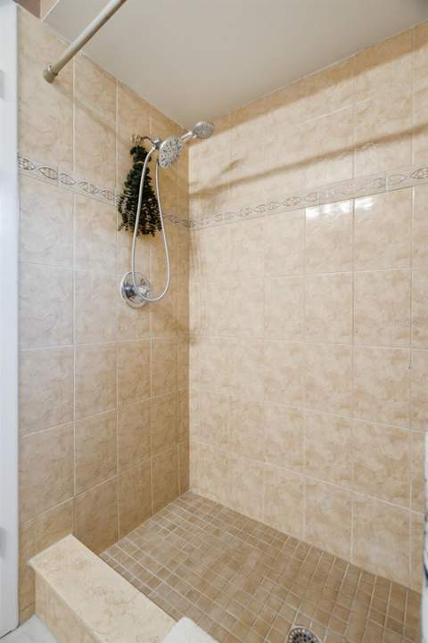 7907 Deer Foot Drive, New Port Richey FL - photo 15 of 32