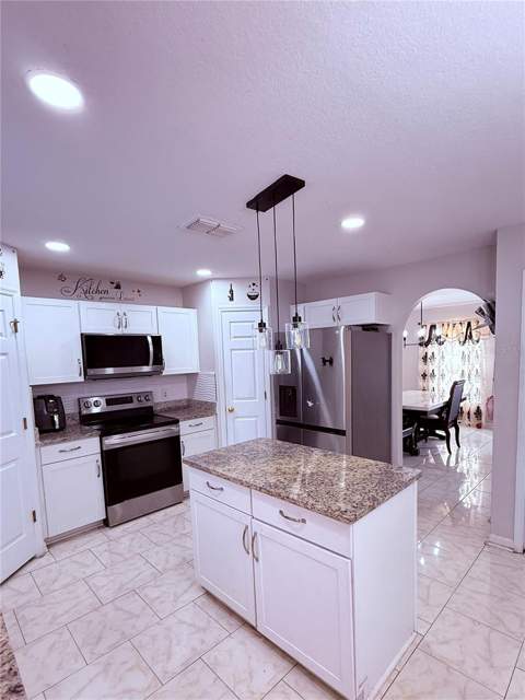 5764 Royal Hills Circle, Winter Haven FL - photo 7 of 27