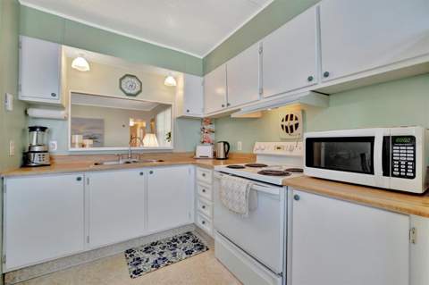 128 E Saint Johns Way, Apollo Beach FL - photo 10 of 37