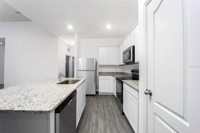 3 bedroom Single Family Residence at 1342 Congo Court, Poinciana Neighborhood 2 West Village 7, Poinciana — photo 3