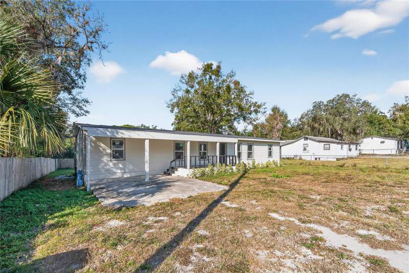 5 bedroom Single Family Residence at 40415 COUNTRY ROAD, PINE LAKES SOUTH, EUSTIS — photo 4
