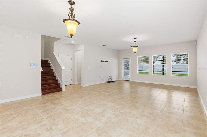 5 bedroom Single Family Residence at 3074 White Horse Court, Storey Lake, Kissimmee — photo 4
