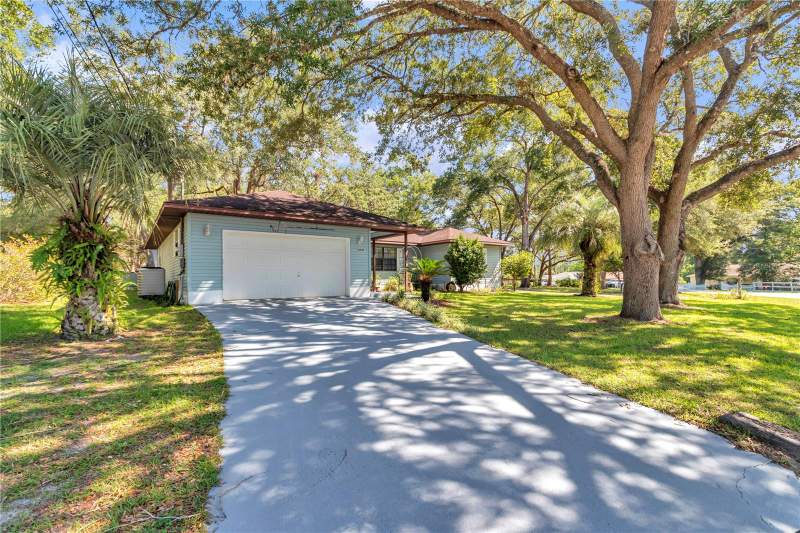 3 bedroom Single Family Residence at 16365 SE 17th Street, Lake & Forest Club, Ocklawaha — photo 2