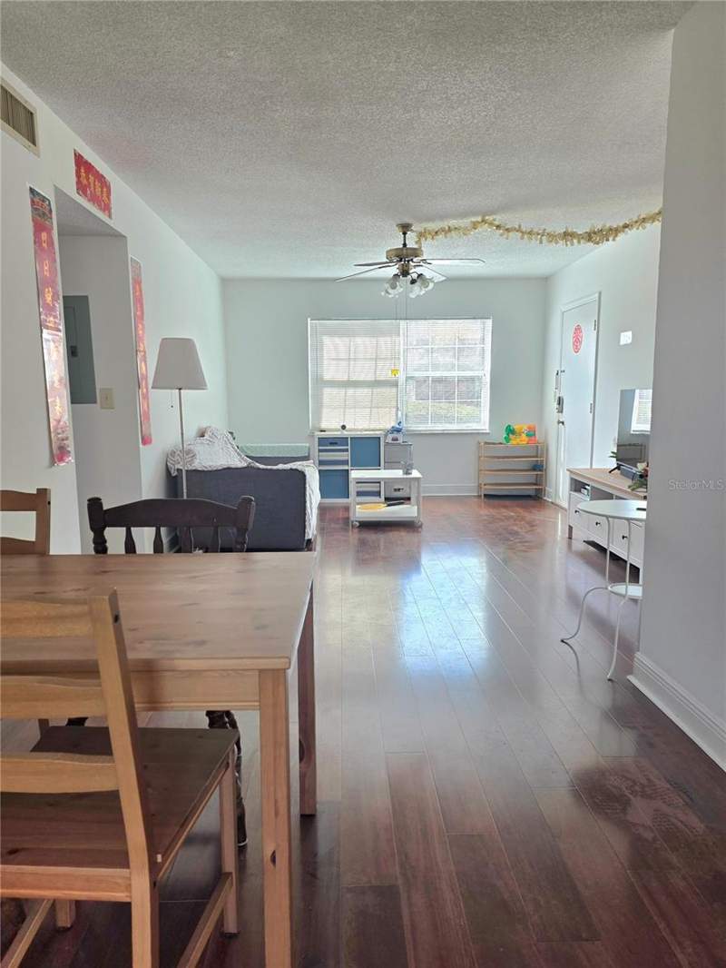 2 bedroom Condominium at 1920 E Edgewood Drive #A3, Lake Bentley Shores Condo Ph 01, Lakeland — photo 4