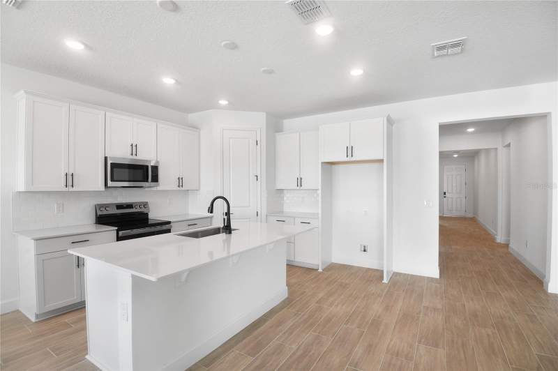 4 bedroom Single Family Residence at 159 Waterstone Loop, Seasons At Waterstone, Tavares — photo 3