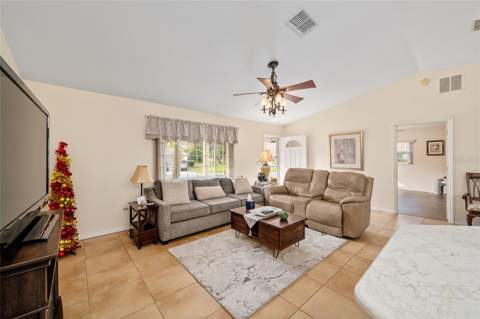 8516 SE 137th Loop, Summerfield FL - photo 10 of 68