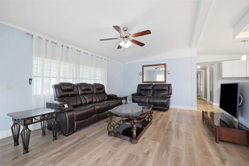 2 bedroom Manufactured Home at 4903 Blanco Drive, Casa Del Sol, Zephyrhills — photo 2
