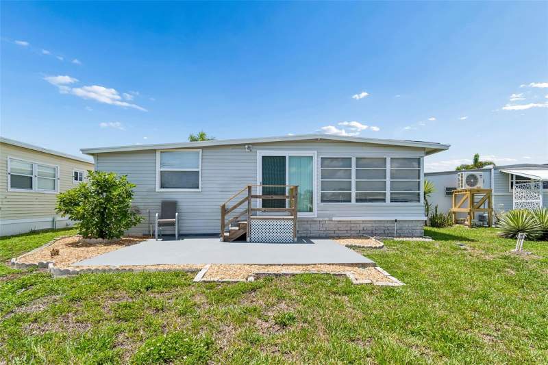 3 bedroom Mobile Home at 7186 Mount Arlington Drive #421, Mobel Americana Mobile Home Park Unrec, St Petersburg — photo 4