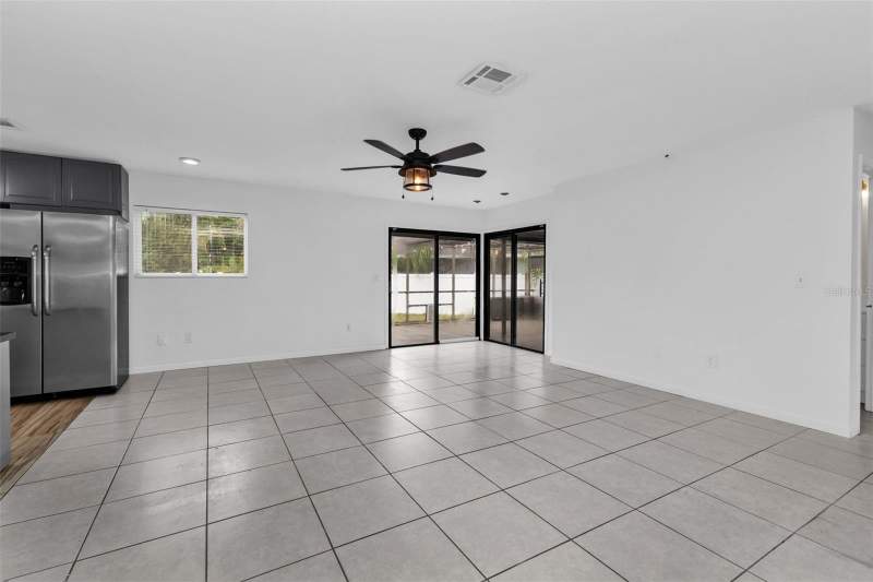 3 bedroom Single Family Residence at 975 Baer Avenue, Port Charlotte Sec 008, Port Charlotte — photo 5