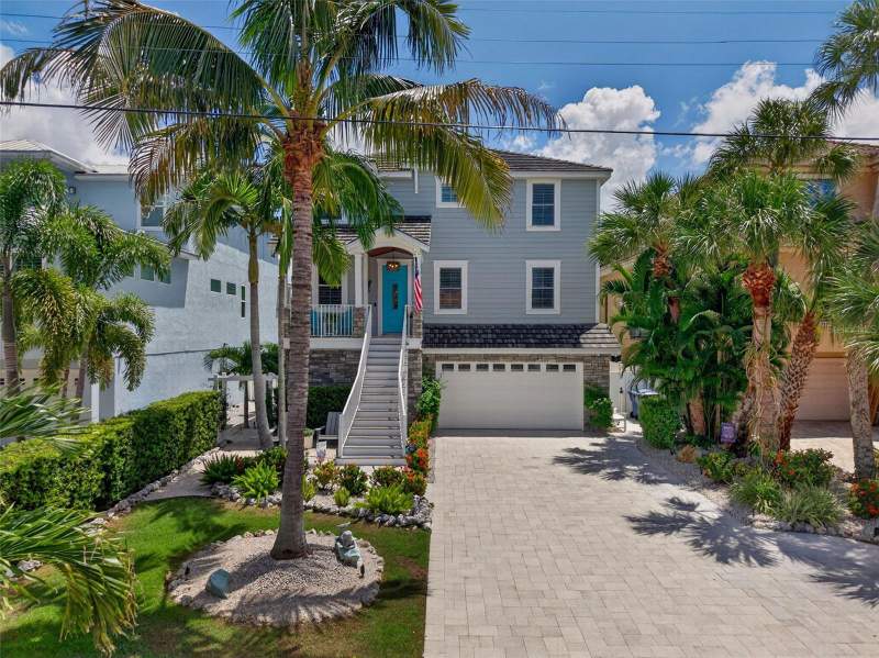 5 bedroom Single Family Residence at 70 Island Circle, Sarasota Beach, Sarasota — photo 3