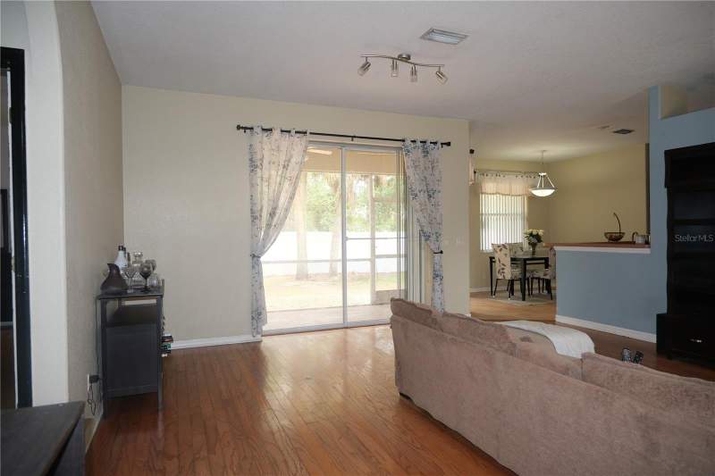 3 bedroom Single Family Residence at 4491 Cuthbert Avenue, Port Charlotte Sub 01, North Port — photo 4