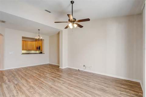 1305 Sandstone Run, Sanford FL - photo 8 of 35
