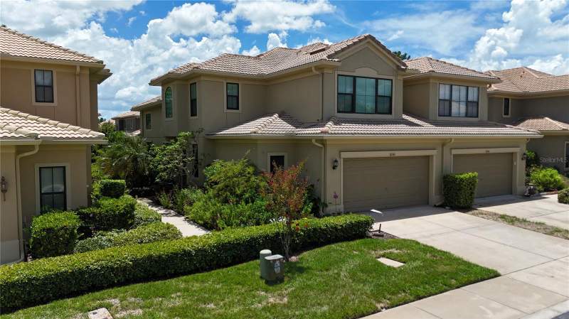 3 bedroom Townhouse at 8240 Acadian Lane, Hidden Bayou Twnhms, Seminole — photo 2