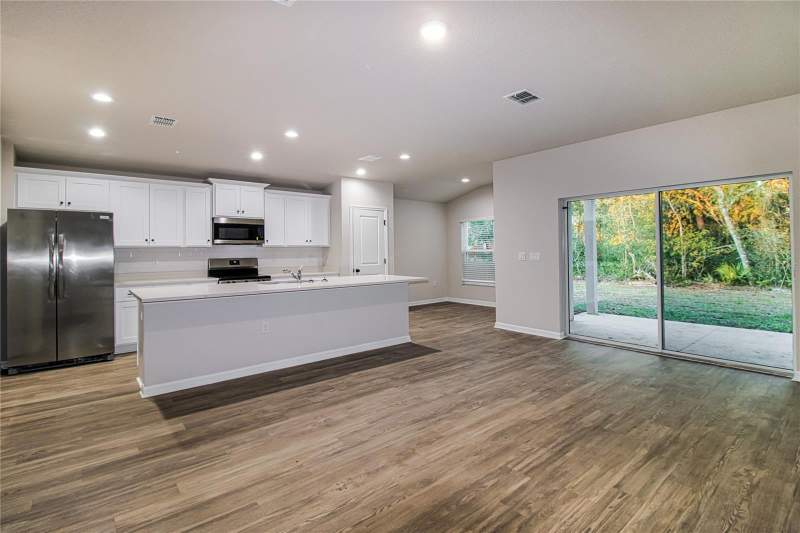 4 bedroom Single Family Residence at 46 Ash Road, Silver Spgs Shores Un 12, Ocala — photo 4