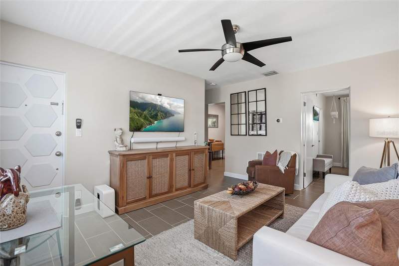 1 bedroom Condominium at 410 12th Avenue #8, Dunbar The Condo, St Petersburg — photo 5