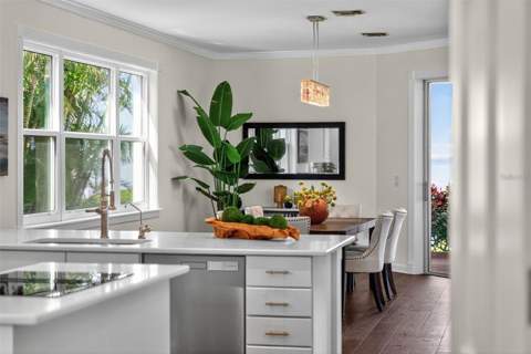 3488 Mistletoe Lane, Longboat Key FL - photo 20 of 81