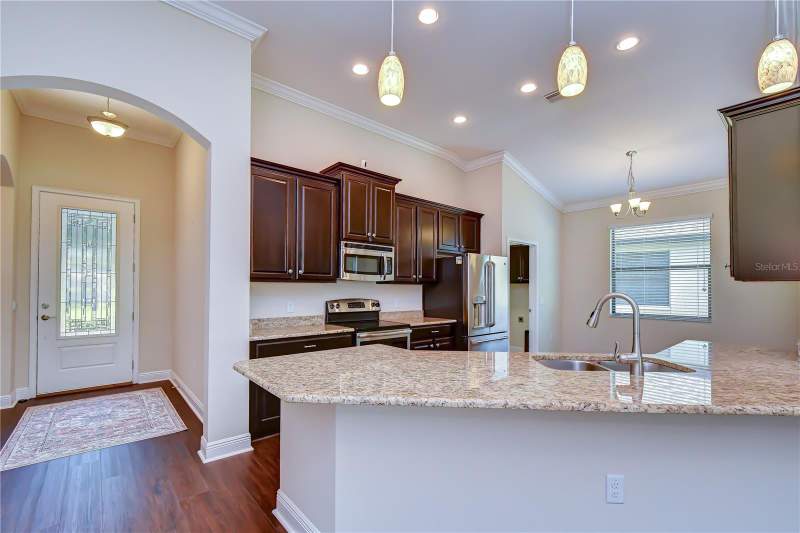 4 bedroom Single Family Residence at 826 Vino Verde Circle, Brandon Preserve, Brandon — photo 4