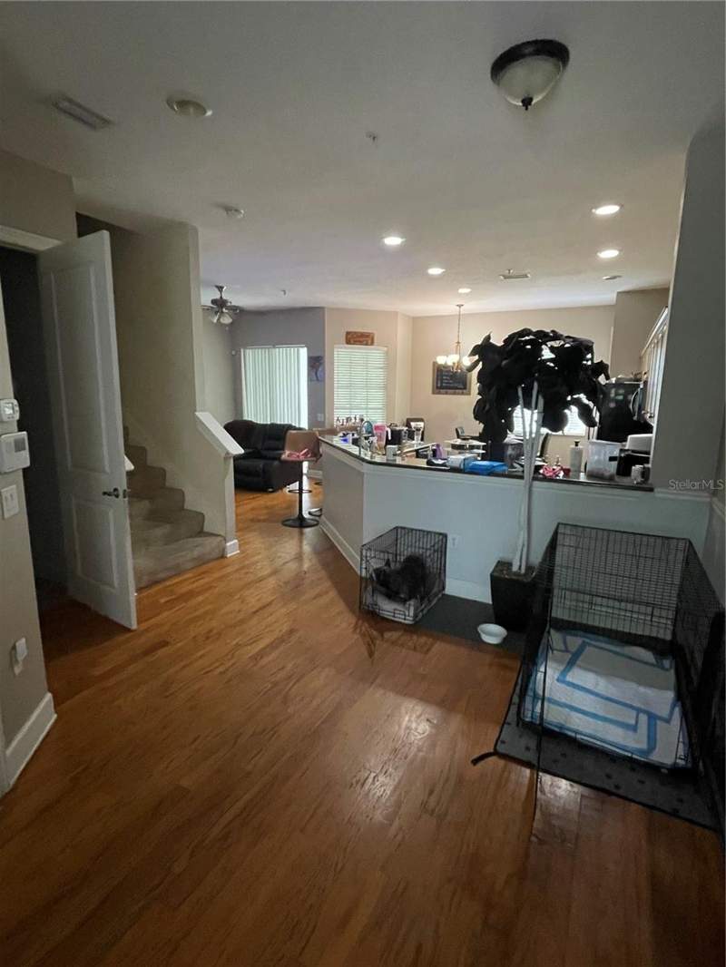 3 bedroom Townhouse at 8405 Costa Bella Way, Marbella Terrace Twnhms, Temple Terrace — photo 3