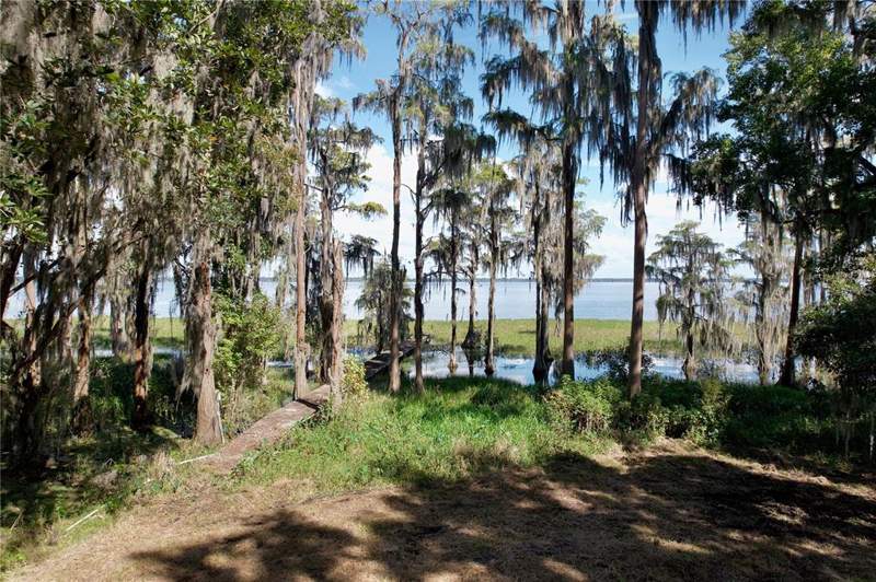 2 bedroom Farm at 9817 NE County Road 1469, Thompson F H Sub, Earleton — photo 4