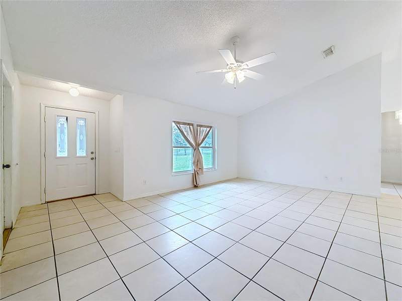 3 bedroom Single Family Residence at 4592 SW Gardenia Court, Rainbow Lakes Estate, Dunnellon — photo 3