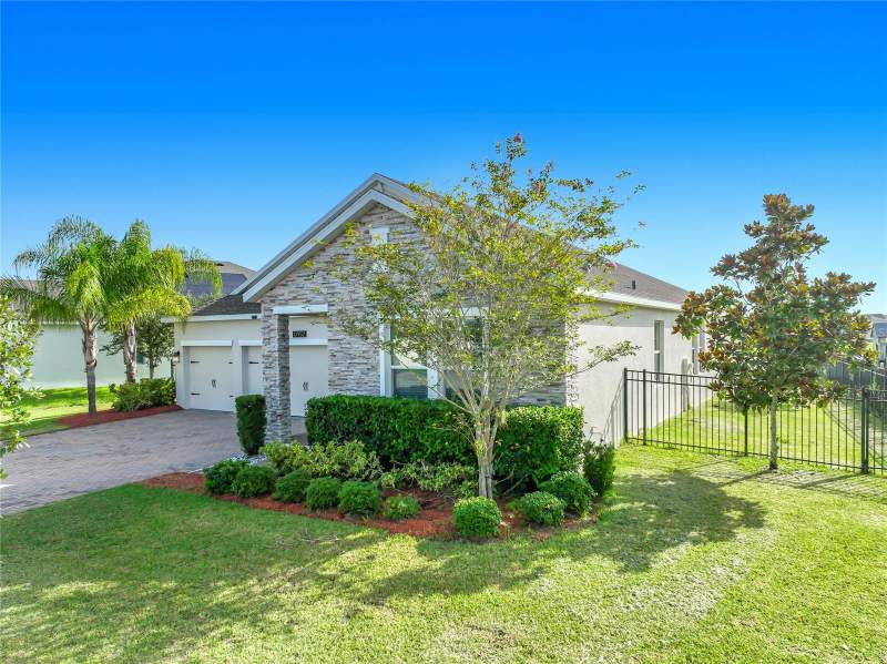4 bedroom Single Family Residence at 10952 LONGLEAF WOODS DRIVE, OAKS/MOSS PARK PH 3, ORLANDO — photo 2
