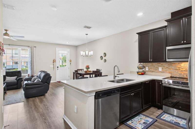 3 bedroom Townhouse at 2535 Fassona Drive, Tapestry Ph 4, Kissimmee — photo 5