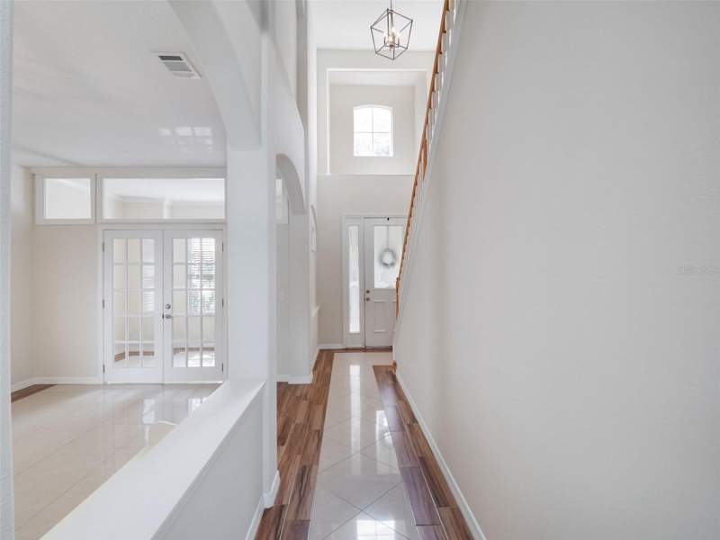 5 bedroom Single Family Residence at 13156 Hatherton Circle, Eagle Crk Ph 1B, Orlando — photo 3