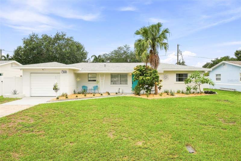 3 bedroom Single Family Residence at 1842 59th Way, Garden Manor Sec 1 Add, St Petersburg — photo 2
