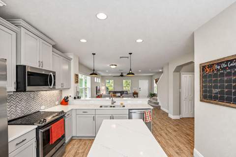 3820 Shimmering Oaks Drive, Parrish FL - photo 16 of 73