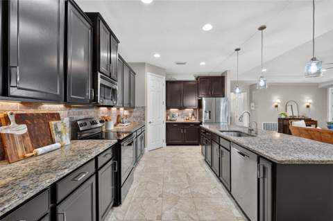 17111 2nd Avenue, Bradenton FL - photo 16 of 62