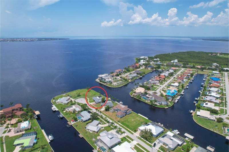 4 bedroom Single Family Residence at 258 Beeney Road, Port Charlotte Sec 040, Port Charlotte — photo 3