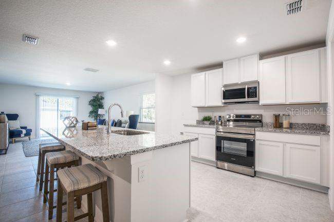 3 bedroom Single Family Residence at 16287 Melon Road, Royal Highlands, Weeki Wachee — photo 5