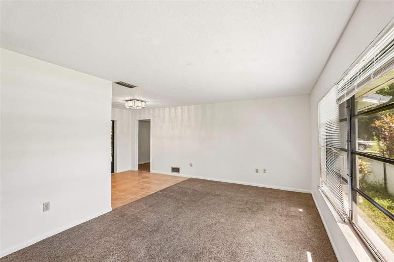 2 bedroom Single Family Residence at 21286 Giddings Avenue, Port Charlotte Sec 027, Port Charlotte — photo 5