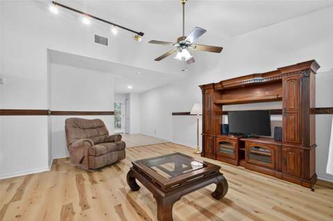7016 2nd Street, St Petersburg FL - photo 6 of 6