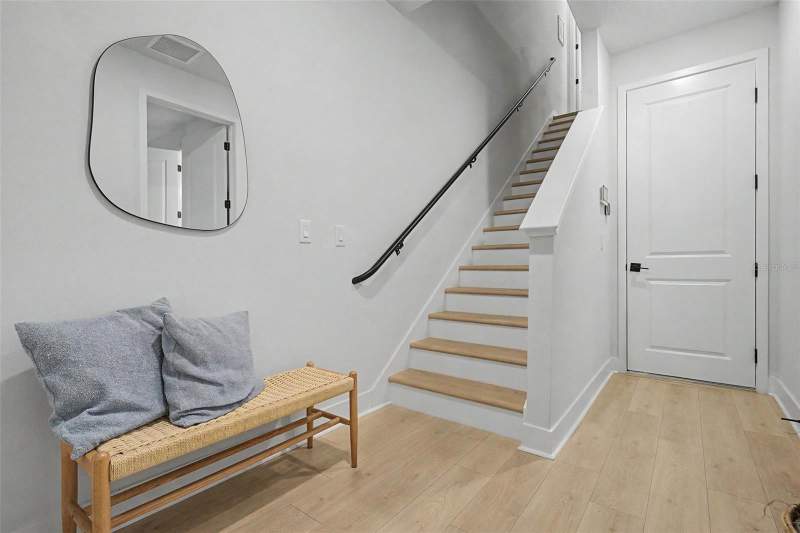 3 bedroom Townhouse at 6605 N Nebraska Avenue #28, Apex At Seminole Heights, Tampa — photo 4