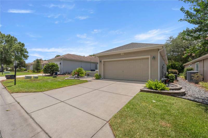 2 bedroom Single Family Residence at 13260 SE 92nd Court Road, Spruce Creek Gc, Summerfield — photo 3