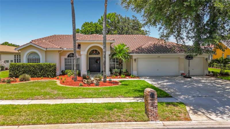 4 bedroom Single Family Residence at 1266 Berkshire Lane, Crescent Oaks Country Club Kingsbury Ph 2, Tarpon Springs — photo 1