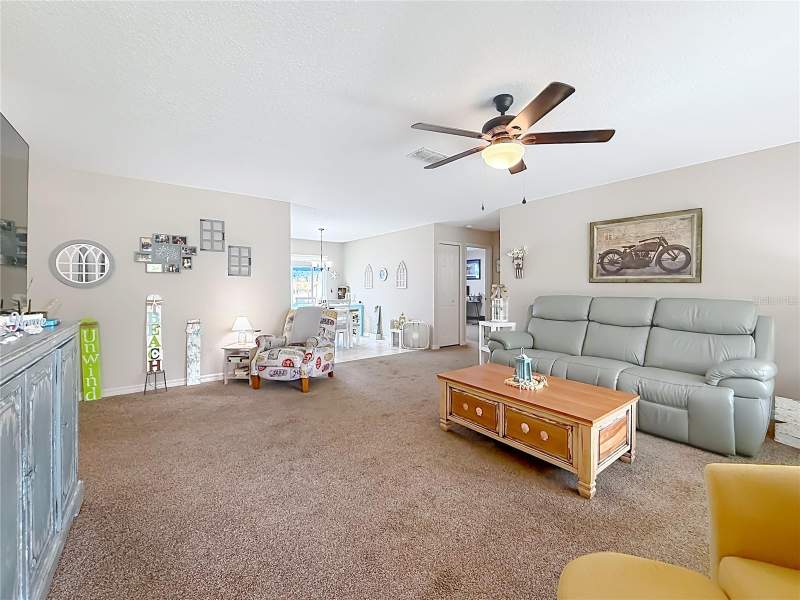 3 bedroom Single Family Residence at 6050 SW 155th Street Road, Marion Oaks Un 9, Ocala — photo 4