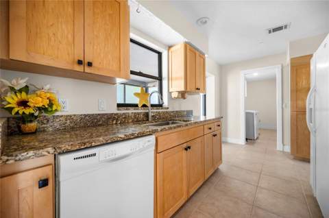 11639 Claremont Drive, Port Charlotte FL - photo 11 of 40