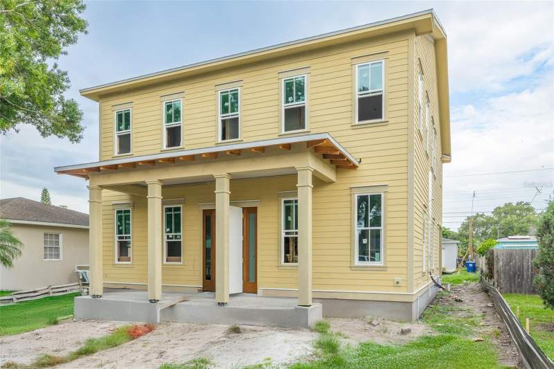 6 bedroom Single Family Residence at 3320 15th Street, Lanfield-Sumner Sub, St Petersburg — photo 2