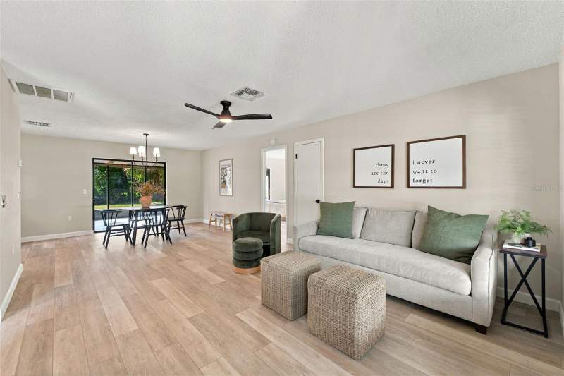 2 bedroom Single Family Residence at 11208 Portsmouth Street, Spring Hill, Spring Hill — photo 4