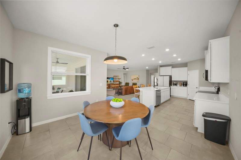 4 bedroom Single Family Residence at 6016 Wandering Willow Drive, Avalon Park West-North Ph 2 4 5, Wesley Chapel — photo 4