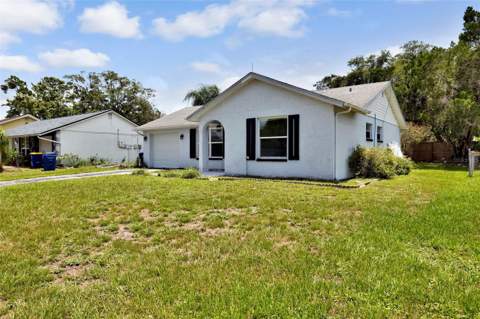 7412 Humboldt Avenue, New Port Richey FL - photo 7 of 43