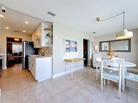 5925 Shore Boulevard #107, Gulfport FL - photo 19 of 46