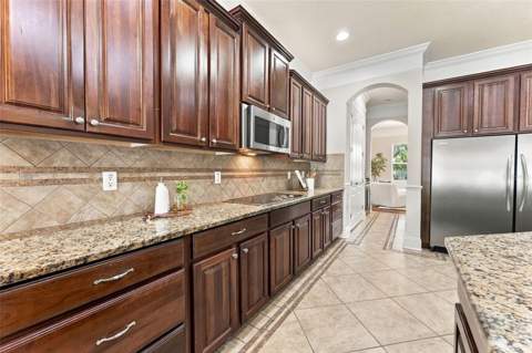 3215 Oak Green Way, Tampa FL - photo 12 of 49