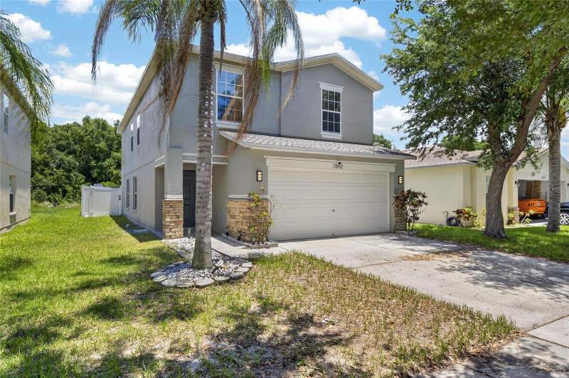 4 bedroom Single Family Residence at 7842 Carriage Pointe Drive, Carriage Pointe Ph 1, Gibsonton — photo 2
