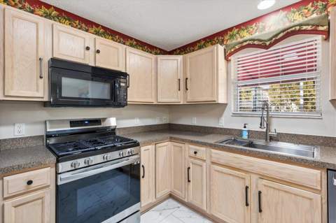 9711 SE 171st Argyll Street, The Villages FL - photo 11 of 39
