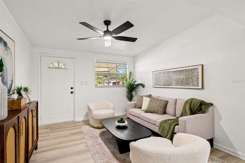 4 bedroom Single Family Residence at 4914 S 82nd Street, Progress Village Unit 2, Tampa — photo 5