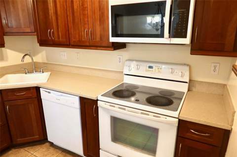 2704 NW 1st Avenue, Gainesville FL - photo 6 of 6